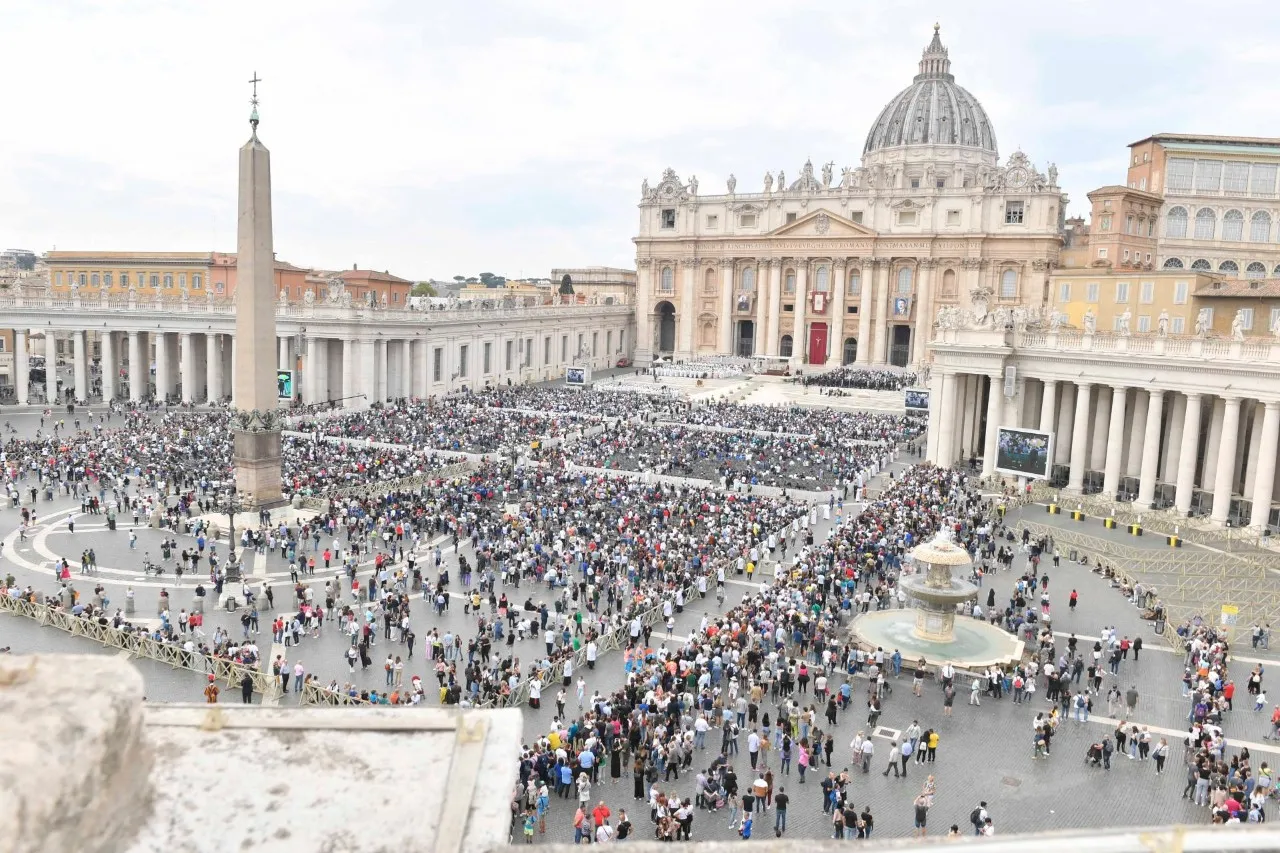 Canonization Day Scalabrini